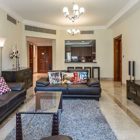 Beachfront Two Bedrooms On Palm Jumeirah By Deluxe Holiday Homes Dubai Esterno foto