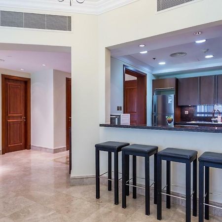 Beachfront Two Bedrooms On Palm Jumeirah By Deluxe Holiday Homes Dubai Esterno foto