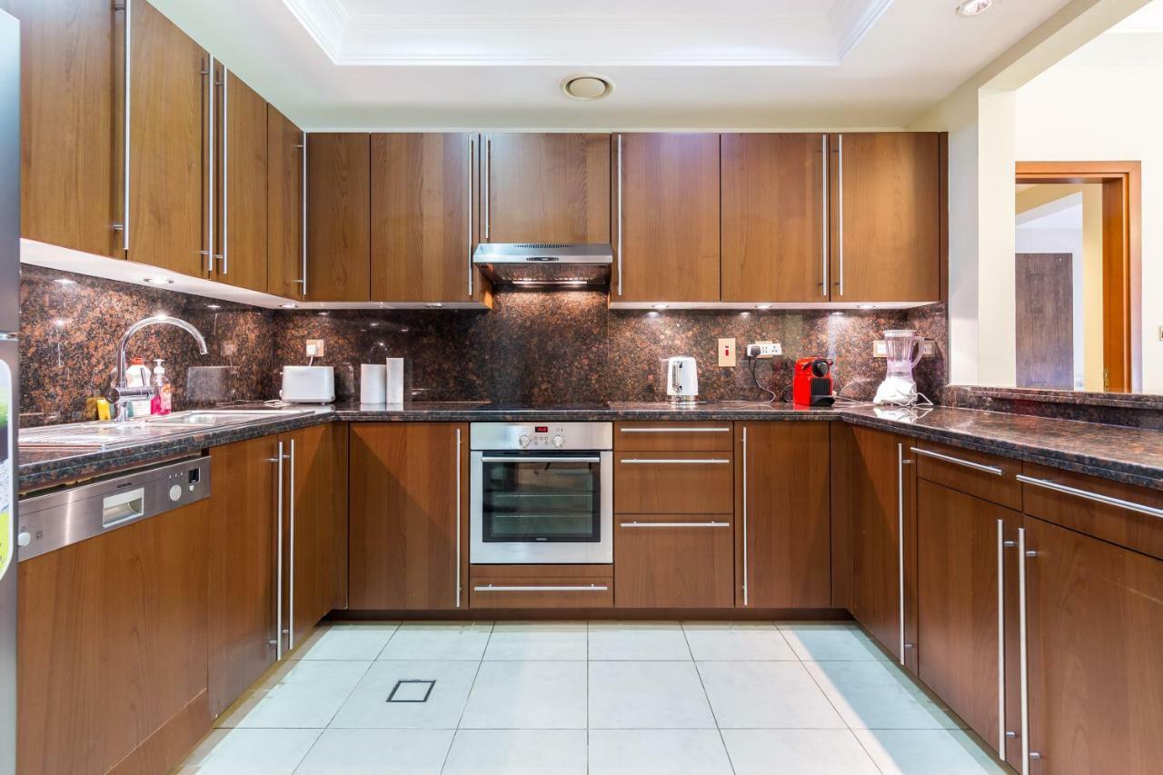 Beachfront Two Bedrooms On Palm Jumeirah By Deluxe Holiday Homes Dubai Esterno foto