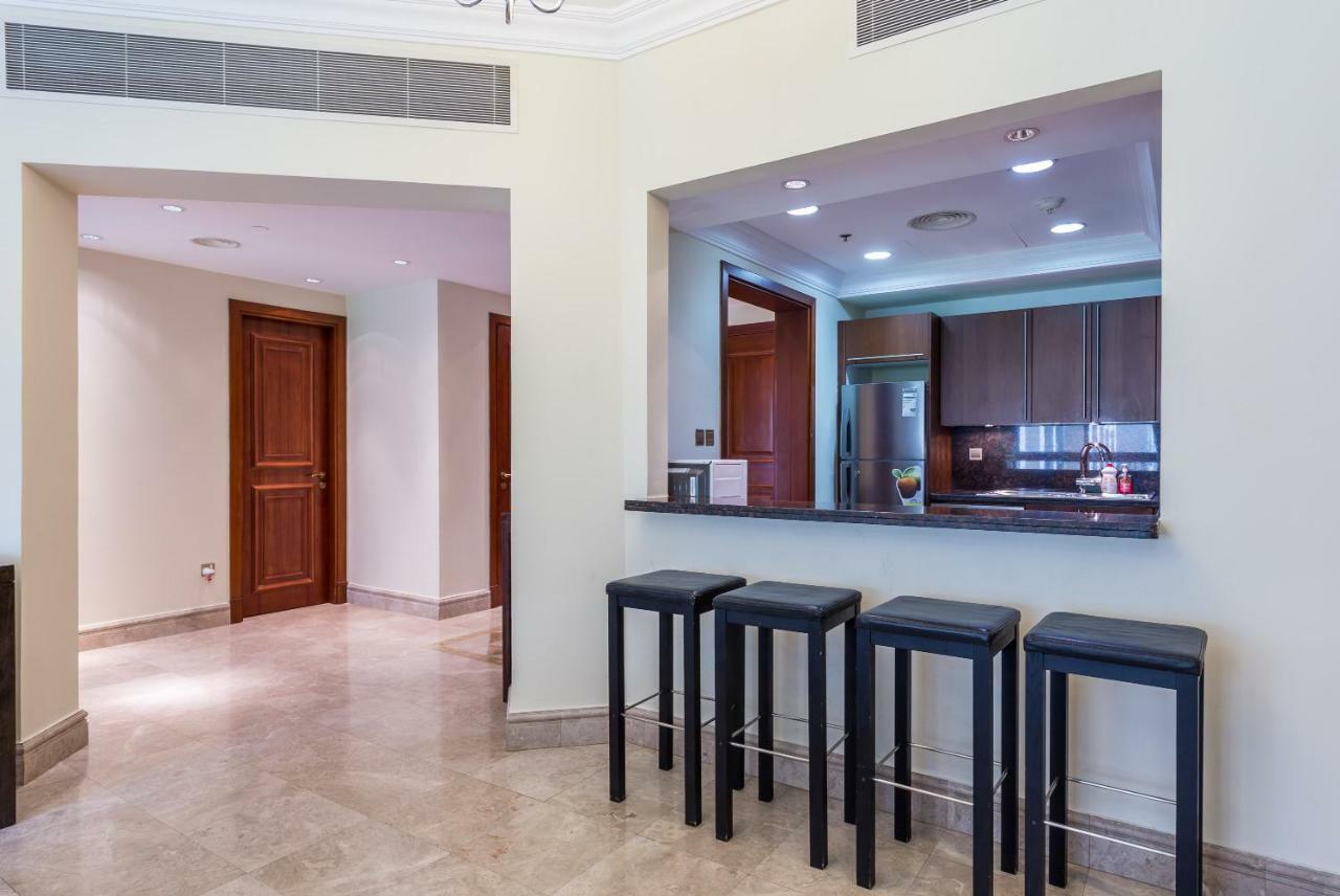 Beachfront Two Bedrooms On Palm Jumeirah By Deluxe Holiday Homes Dubai Esterno foto
