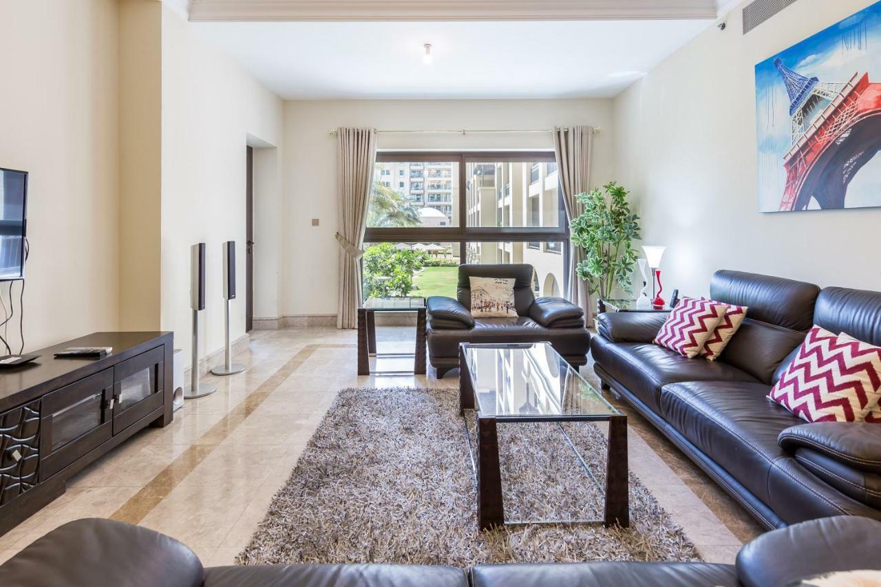 Beachfront Two Bedrooms On Palm Jumeirah By Deluxe Holiday Homes Dubai Esterno foto